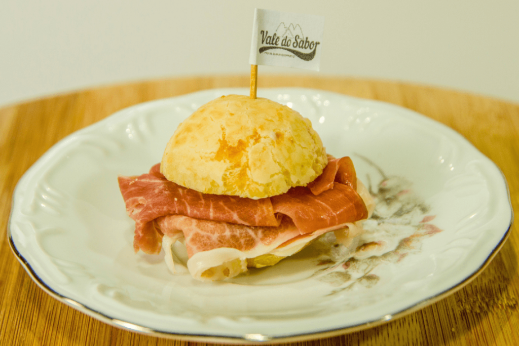 A Versatilidade do Pão de Queijo
