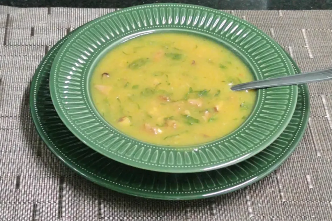 caldo de mandioca