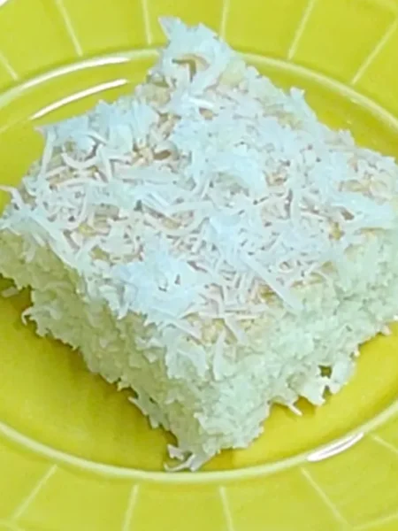 Bolo Gelado de Coco sem Trigo e sem Leite