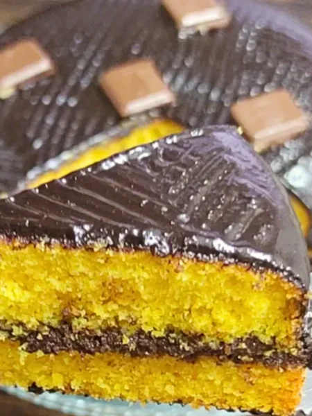 Bolo de Cenoura sem Trigo: com Recheio e Cobertura sem Leite