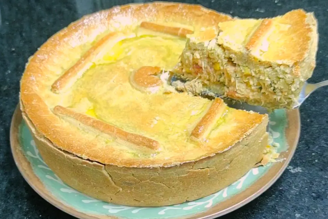 Empadão de frango sem glúten e sem leite