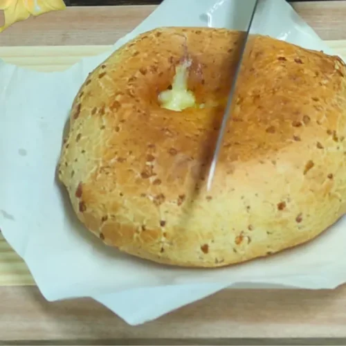Pão de Queijo Recheado Assado na Air Fryer