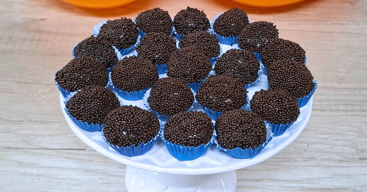 Brigadeiro sem leite condensado, feito com apenas 3 ingredientes